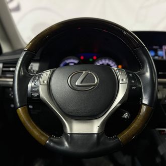 Lexus ES 300h