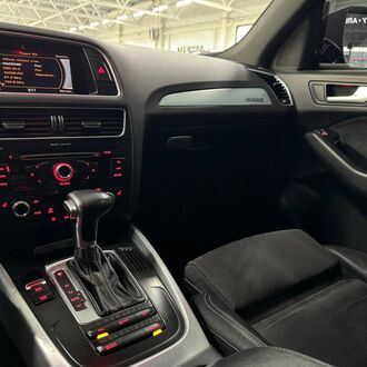 Audi Q5 Quattro S-Line 2.0 AT (224л.с.) Audi Q5 Quattro S-Line 2.0 AT (224л.с.)
