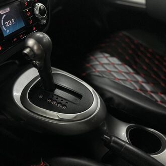 Nissan Juke 1.6 CVT (117л.с.) Nissan Juke 1.6 CVT (117л.с.)