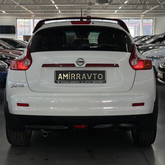 Nissan Juke 1.6 CVT (117л.с.) Nissan Juke 1.6 CVT (117л.с.)