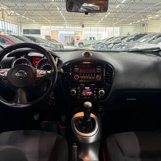Nissan Juke 1.6 MT (л.с.) Nissan Juke 1.6 MT (л.с.)