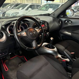 Nissan Juke 1.6 MT (л.с.) Nissan Juke 1.6 MT (л.с.)