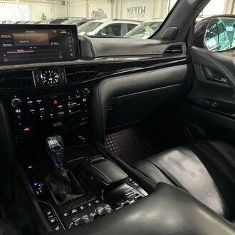 Lexus LX 4.5 AT (272л.с.) Lexus LX 4.5 AT (272л.с.)