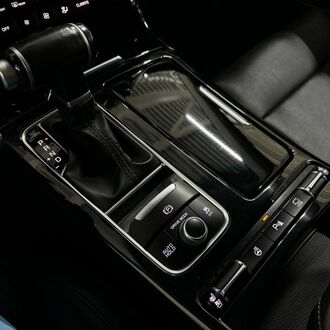 Kia Stinger 2.0 AT (247л.с.) Kia Stinger 2.0 AT (247л.с.)