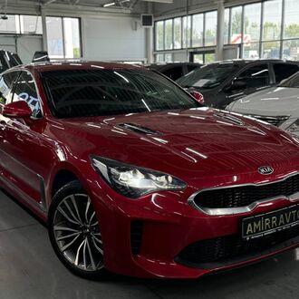 Kia Stinger 2.0 AT (247л.с.) Kia Stinger 2.0 AT (247л.с.)