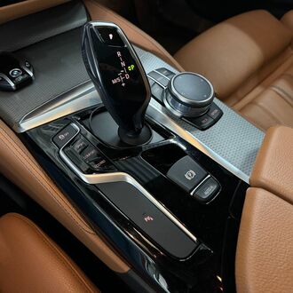 BMW 5 Series 2.0 AT (190 л.с.) BMW 5 Series 2.0 AT (190 л.с.)