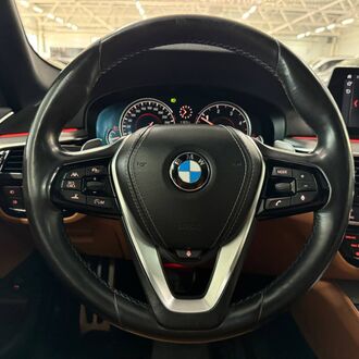 BMW 5 Series 2.0 AT (190 л.с.) BMW 5 Series 2.0 AT (190 л.с.)