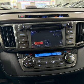 Toyota RAV4 AWD 2.0 AT (145 л.с.) Toyota RAV4 AWD 2.0 AT (145 л.с.)