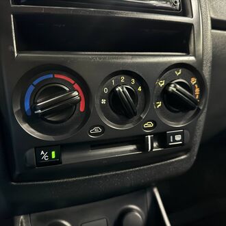 Hyundai Getz 1.6 MT (97л.с.) Hyundai Getz 1.6 MT (97л.с.)