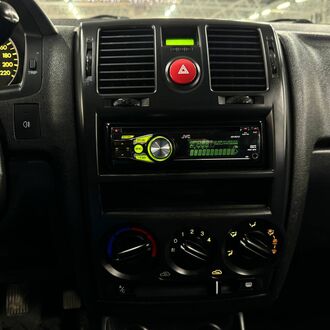 Hyundai Getz 1.6 MT (97л.с.) Hyundai Getz 1.6 MT (97л.с.)