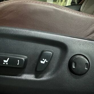 Toyota Land Cruiser Prado 4.0 AT (249л.с.) Toyota Land Cruiser Prado 4.0 AT (249л.с.)