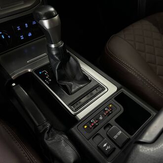 Toyota Land Cruiser Prado 4.0 AT (249л.с.) Toyota Land Cruiser Prado 4.0 AT (249л.с.)