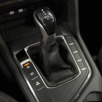 Volkswagen Tiguan 1.4 AMT (110л.с.) Volkswagen Tiguan 1.4 AMT (110л.с.)