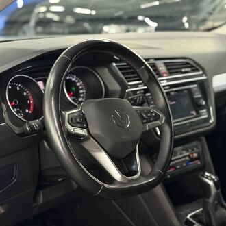 Volkswagen Tiguan 1.4 AMT (110л.с.) Volkswagen Tiguan 1.4 AMT (110л.с.)