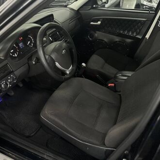 Lada Priora 1.6 MT (97 л.с.) Lada Priora 1.6 MT (97 л.с.)
