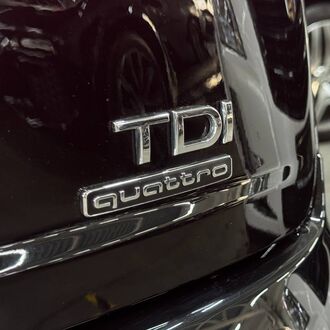 Audi Q7 3.0 TDI AT (249л.с.) Audi Q7 3.0 TDI AT (249л.с.)