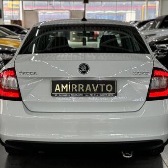 Skoda Rapid 1.6 MT (90л.с.) Skoda Rapid 1.6 MT (90л.с.)