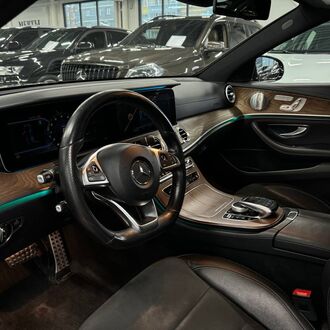 Mercedes Benz E-Class 2.0 AT (184л.с.) Mercedes Benz E-Class 2.0 AT (184л.с.)