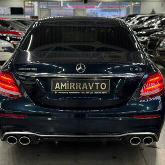 Mercedes Benz E-Class 2.0 AT (184л.с.) Mercedes Benz E-Class 2.0 AT (184л.с.)