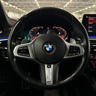 BMW 5-Series 2.0 AT (190 л.с.) BMW 5-Series 2.0 AT (190 л.с.)