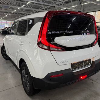 Kia Soul 1.6 AT (122л.с.) Kia Soul 1.6 AT (122л.с.)