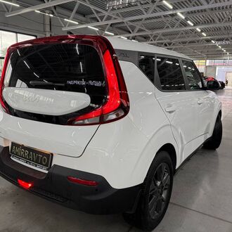 Kia Soul 1.6 AT (122л.с.) Kia Soul 1.6 AT (122л.с.)