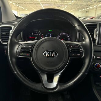 Kia Sportage 1.7 AT DIESEL (141 л.с.) Kia Sportage 1.7 AT DIESEL (141 л.с.)