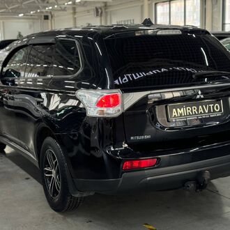 Mitsubishi Outlander 2.0 AT ПОЛНЫЙ ПРИВОД (146 л.с.) Mitsubishi Outlander 2.0 AT ПОЛНЫЙ ПРИВОД (146 л.с.)