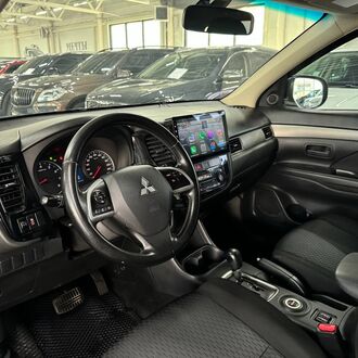 Mitsubishi Outlander 2.0 AT ПОЛНЫЙ ПРИВОД (146 л.с.) Mitsubishi Outlander 2.0 AT ПОЛНЫЙ ПРИВОД (146 л.с.)