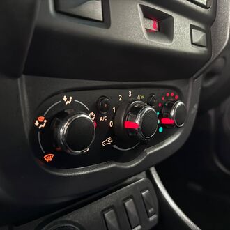 Renault Duster 2.0 MT 4x4 полный привод (143л.с.) Renault Duster 2.0 MT 4x4 полный привод (143л.с.)