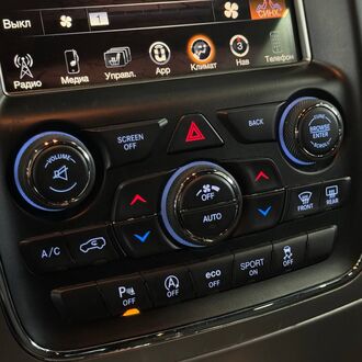 Jeep Grand Cherokee 3.0 AT AWD (238л.с.) Jeep Grand Cherokee 3.0 AT AWD (238л.с.)