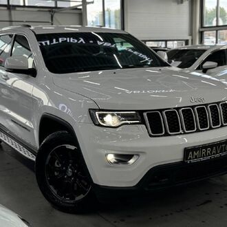 Jeep Grand Cherokee 3.0 AT AWD (238л.с.) Jeep Grand Cherokee 3.0 AT AWD (238л.с.)