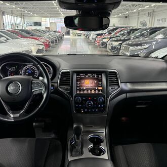 Jeep Grand Cherokee 3.0 AT AWD (238л.с.) Jeep Grand Cherokee 3.0 AT AWD (238л.с.)