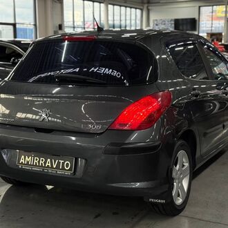 Peugeot 308 1.6 AT (120 л.с.) Peugeot 308 1.6 AT (120 л.с.)