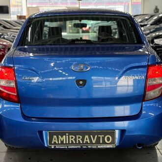 Lada Granta 1.6 MT (106л.с.) Lada Granta 1.6 MT (106л.с.)