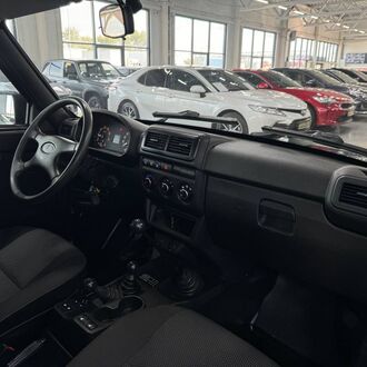 Lada 2121 Niva 1.7 MT (82л.с.) Lada 2121 Niva 1.7 MT (82л.с.)