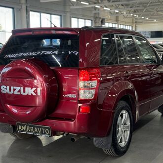 Suzuki GRAND VITARA 5D 2.0 MT 4WD JLX-A Suzuki GRAND VITARA 5D 2.0 MT 4WD JLX-A