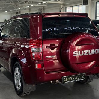Suzuki GRAND VITARA 5D 2.0 MT 4WD JLX-A Suzuki GRAND VITARA 5D 2.0 MT 4WD JLX-A