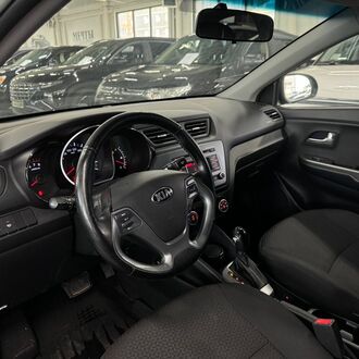 Kia Rio 1.6 AT( 123л.с.)