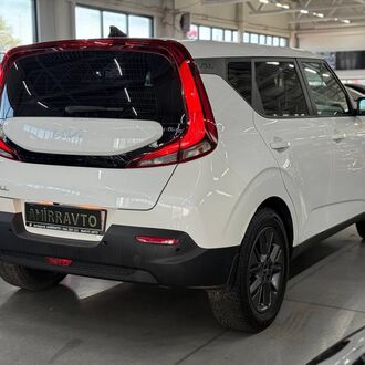 Kia Soul 1.6 AT (122л.с.)