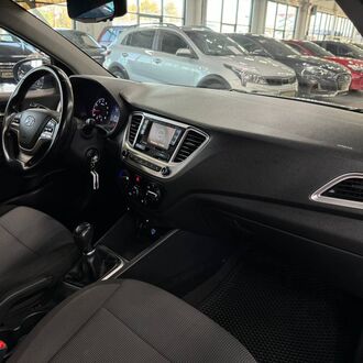 Hyundai Solaris 1.6 MT (123л.с.)