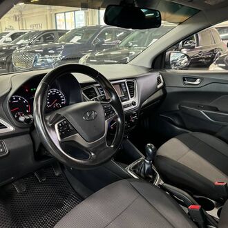 Hyundai Solaris 1.6 MT (123л.с.)