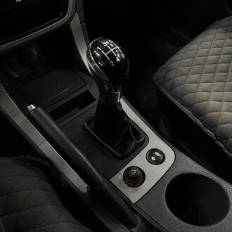 Geely EMGRAND X7 2.0 МТ (138 л.с.) Geely EMGRAND X7 2.0 МТ (138 л.с.)