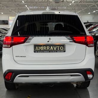 Mitsubishi Outlander III 2.0 CVT полный привод (145л.с) Mitsubishi Outlander III 2.0 CVT полный привод (145л.с)