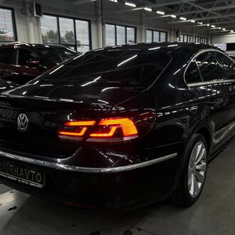 Volkswagen Passat CC 1.8 MT