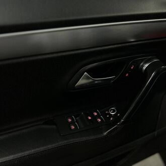Volkswagen Passat CC 1.8 MT
