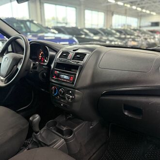 Lada Granta 1.6 MT( 89 л.с) Lada Granta 1.6 MT( 89 л.с)