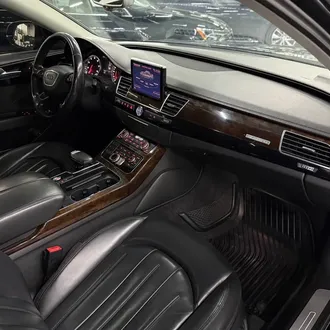 Audi A8 3.0 AT