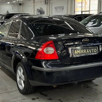 Ford Focus 1.6 AT( 123 л.с) Ford Focus 1.6 AT( 123 л.с)