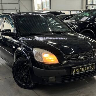 Kia Rio 1.4 AT (97л.с) Kia Rio 1.4 AT (97л.с)